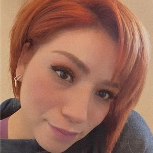 Meet your Posher, Mayra